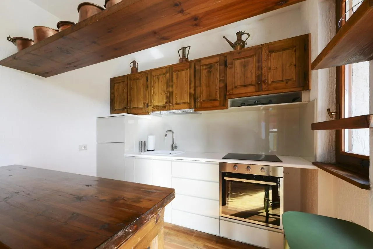 Il Larice D' Oro Aparthotel Sueglio Italien