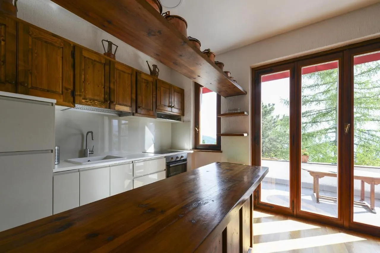 Il Larice D' Oro Aparthotel Sueglio Italy